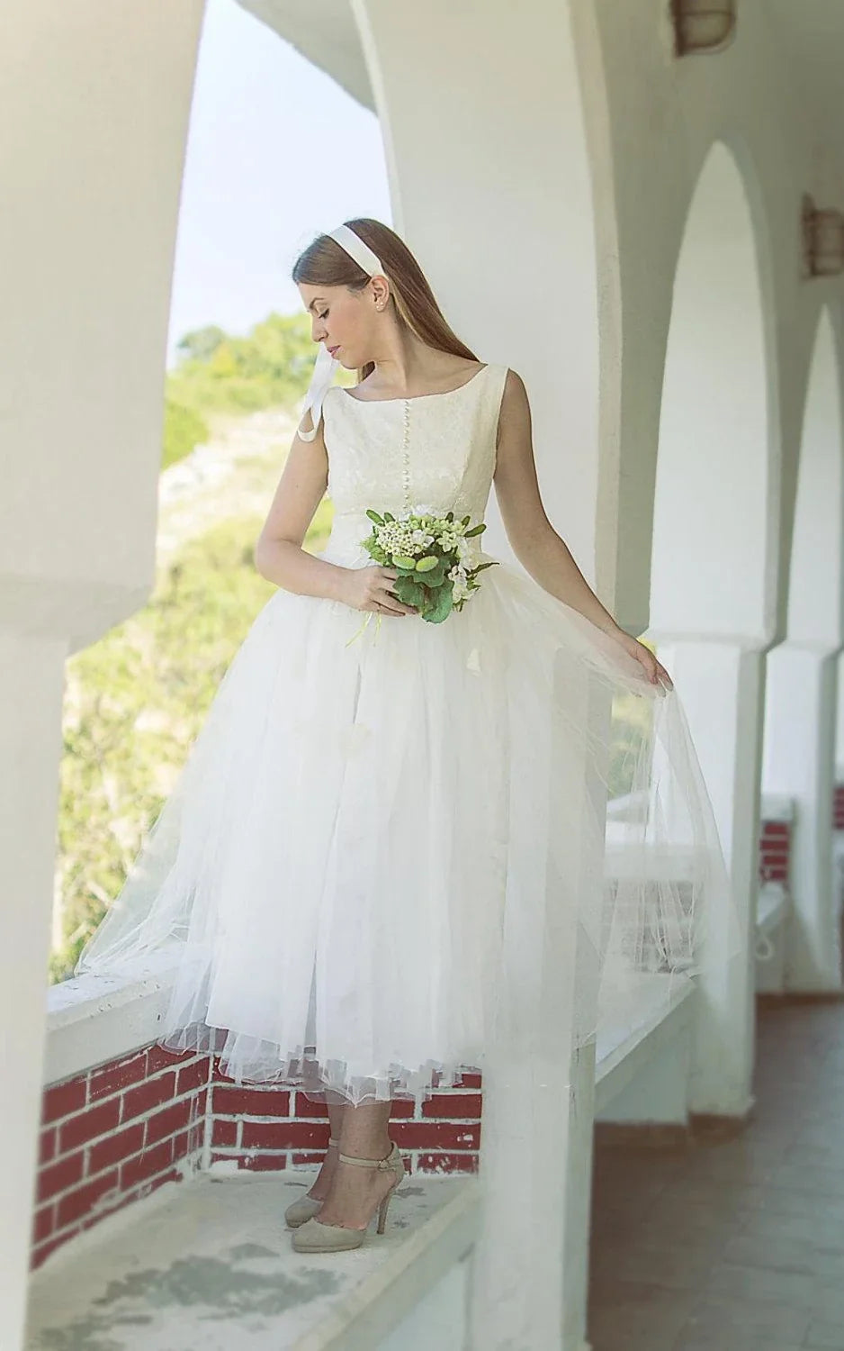 1950S Vintage Deep V Back Sleeveless Short Tulle Wedding Dress